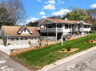 1105 Oak St, Wisconsin Dells, WI 53965