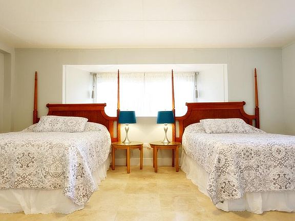 2nd image of 447 Nahua St #1