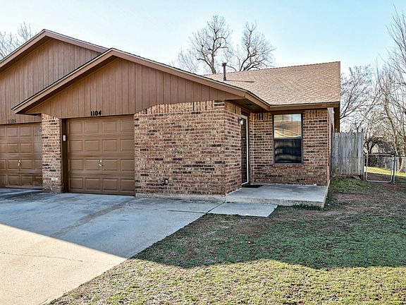 3rd image of 1104 Tall Oaks Dr #1104
