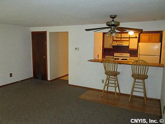 3rd image of 6097 Bethlehem Ln