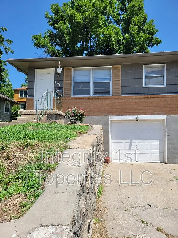 1 bed, 1.0 bath, 550 sqft, $825 — Photo 1
