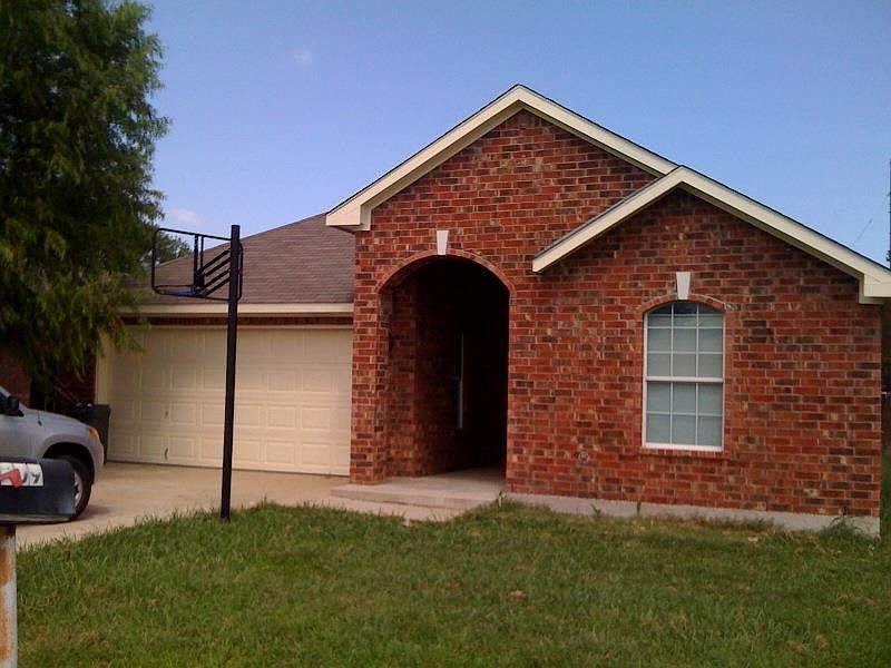 1st image of 612 Trout St