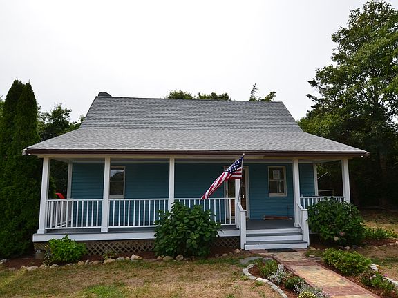 2nd image of 18 Hitchings Cir