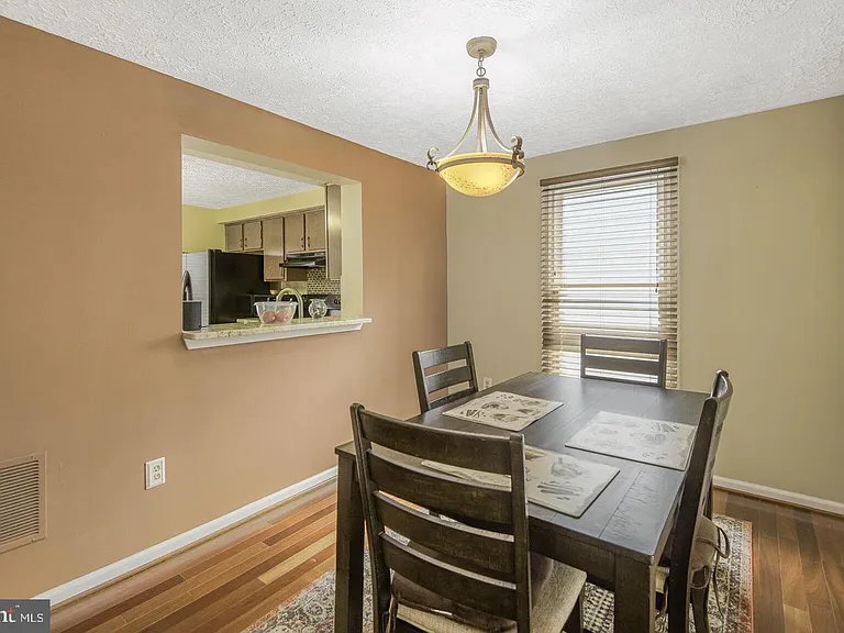 6121 Cedar Wood Dr — Photo 5