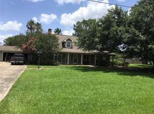 802 Lakelyn Dr, Lake Charles, LA 70605