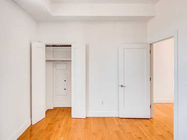 1680 Madison St #31O — Photo 5