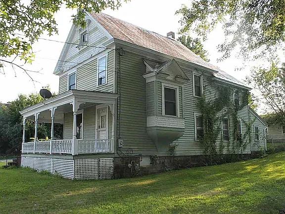 231 Broad — Photo 2
