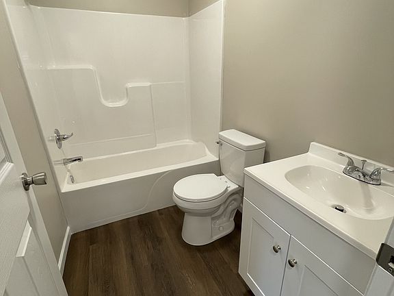 5th image of 1340 Cumberland St