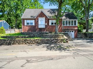 25 Forest St, Closter, NJ 07624