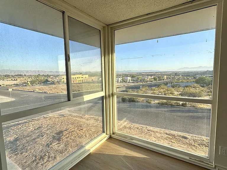 Breathtaking city and mountain views from bedroom
