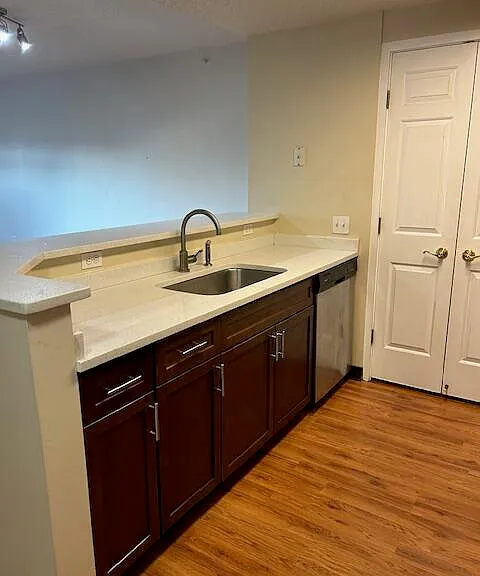 488 Bedford St #308 — Photo 11