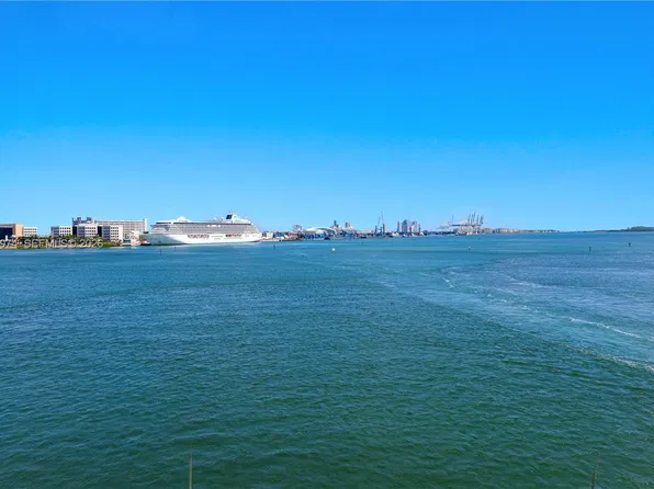 335 S Biscayne Blvd, Miami, FL