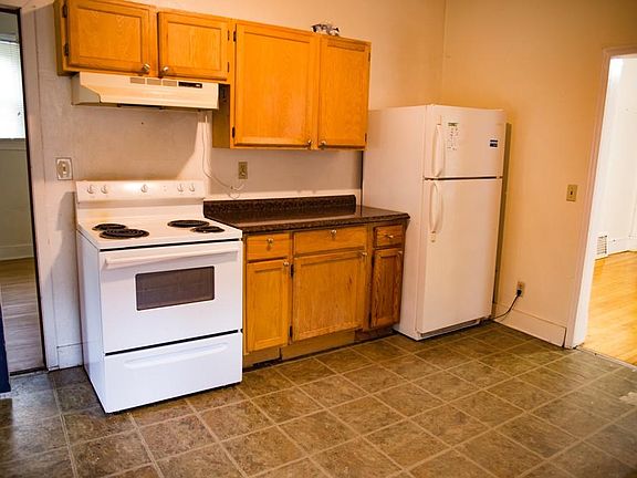 2nd image of 1075 24th Ave SE #1