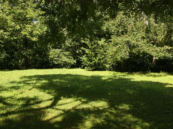 2nd image of 126 Harper Ln