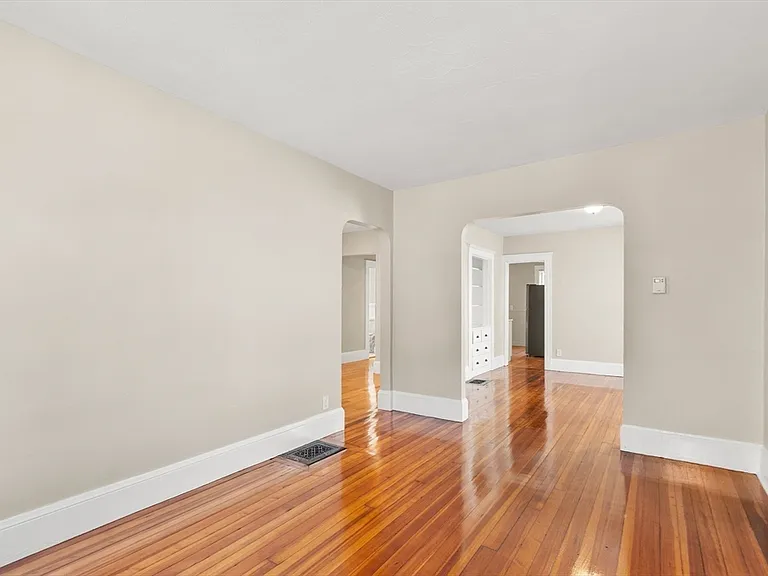 79 Nelson St #1 — Photo 8