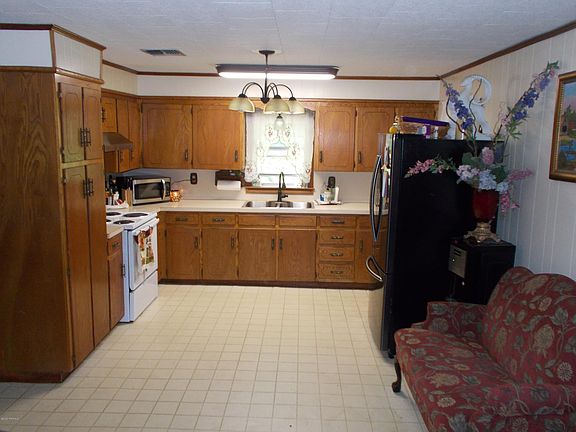 4th image of 1434 Marcia Ave