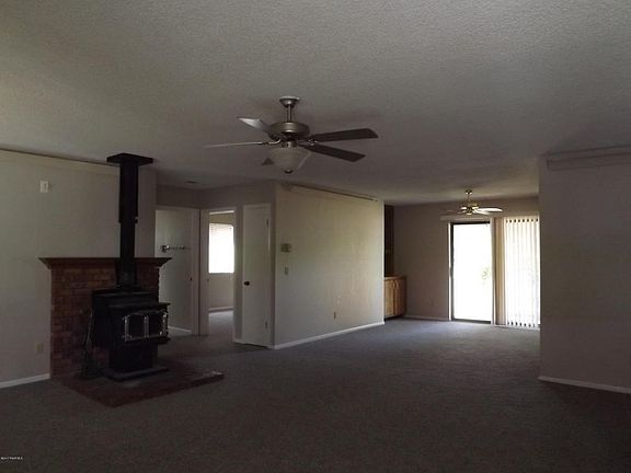 2nd image of 7870 E Larkspur Ln