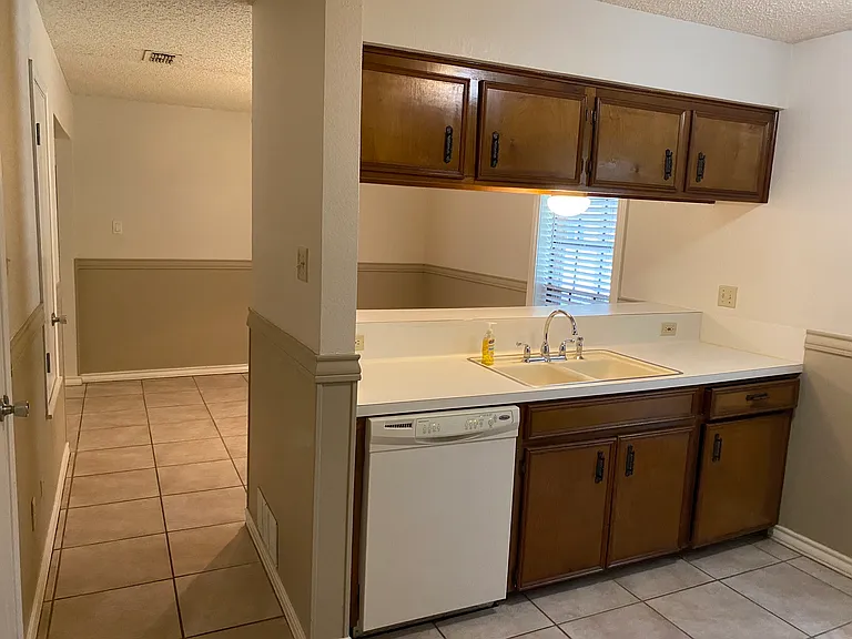 7225 Sugar Ridge Rd — Photo 9