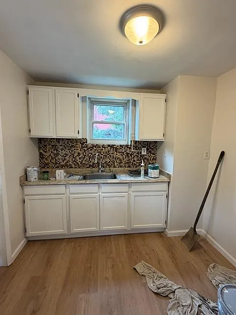 3 bed, 1.0 bath, 1167 sqft, $1,950 — Photo 3
