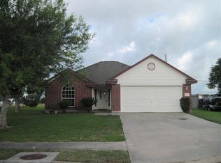 1183 Thomas Dr, Angleton, TX 77515