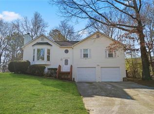 226 Sweetwater Ln, Powder Springs, GA 30127