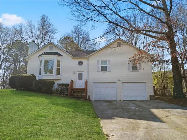 226 Sweetwater Ln, Powder Springs, GA 30127