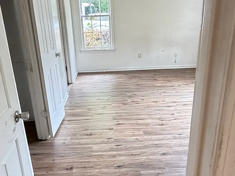 117 Whitby Ct — Photo 13