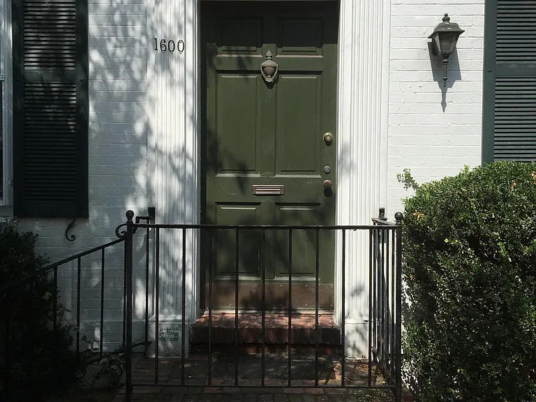 1600 34th St NW — Photo 2