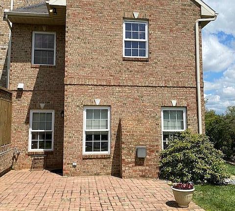 5th image of 1251 Lindsay Ln