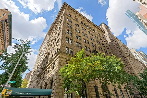 Sold by Douglas Elliman | media 14