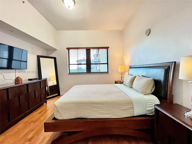 8390 SW 72nd Ave #521 — Photo 7