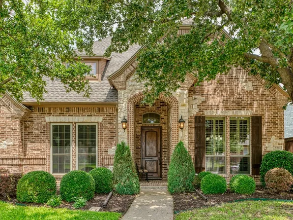 8312 Park Brook Dr, North Richland Hills, TX 76182