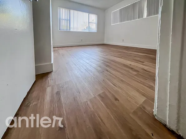 3917 Stevely Ave #V1, Los Angeles, CA 90008