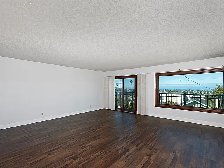 4495 Brighton Ave — Photo 15