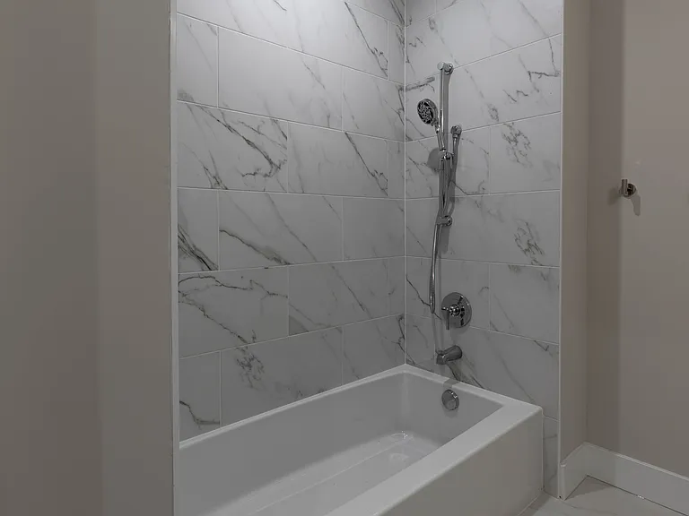 414 Kennedy St NW #204 — Photo 31