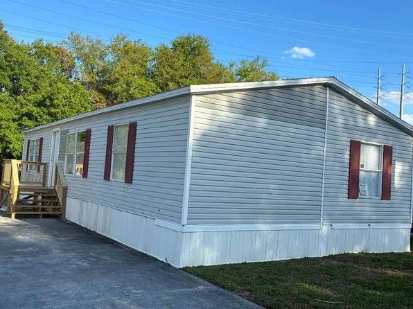 8829 Barcin Cir, Riverview, FL 33578