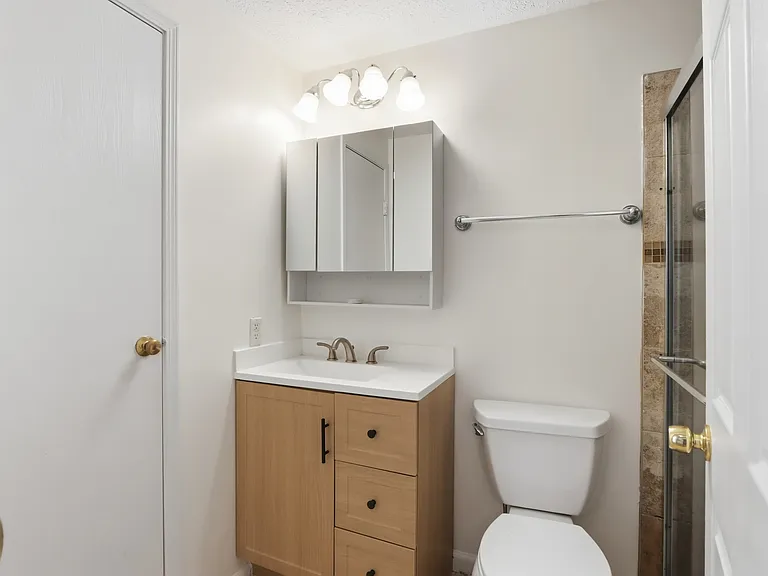 40 Whitechurch Ct — Photo 12