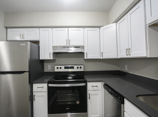 209 Cherry Hill Trl #2B-1BA-1000SQFT, Inkster, MI 48141