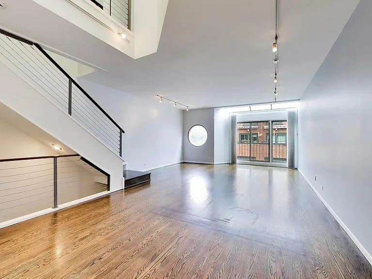 171 W Goethe St #B — Photo 10