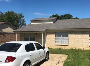 1703 Georgia St, Arlington, TX 76012