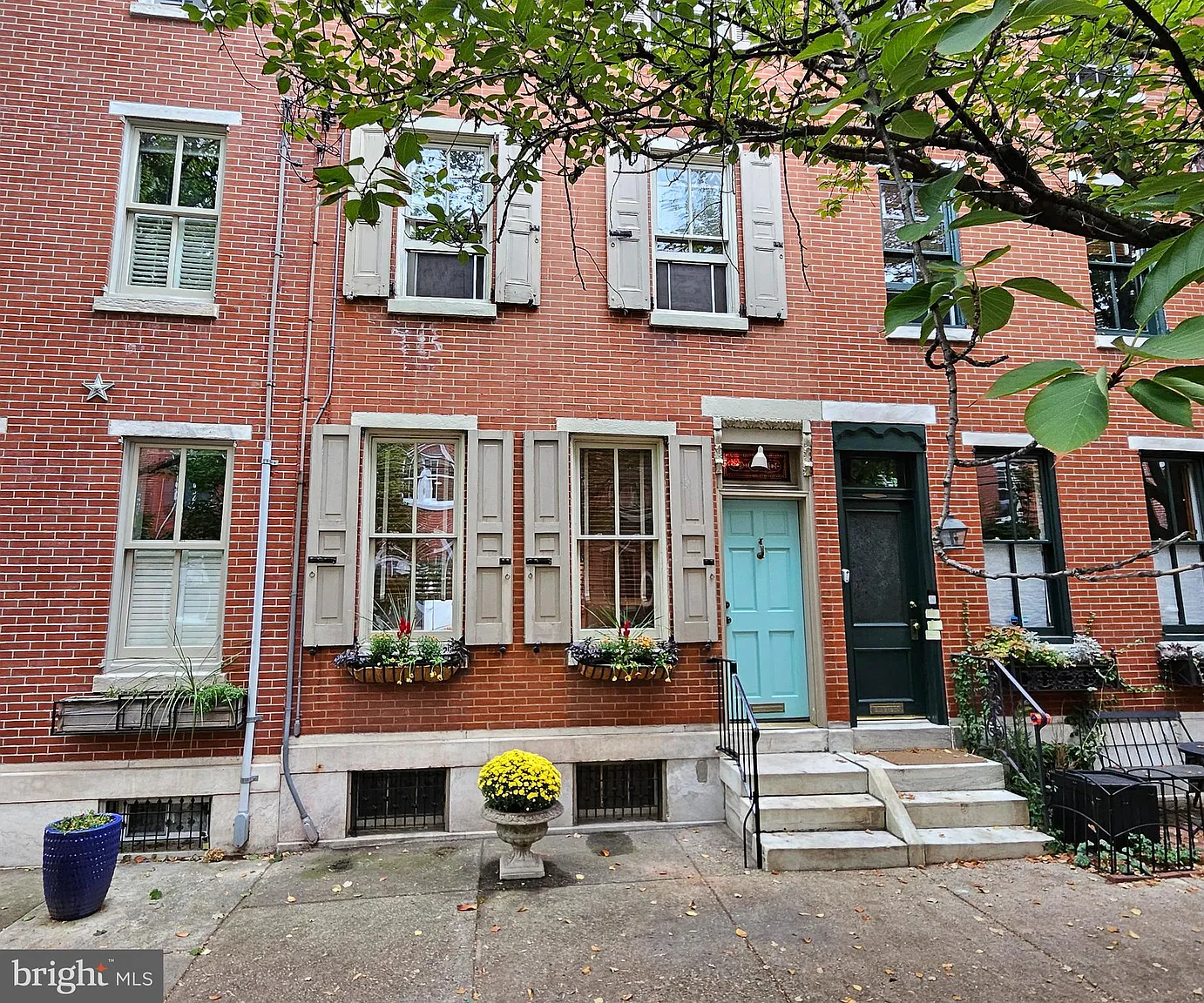 2047 Brandywine St photo 1