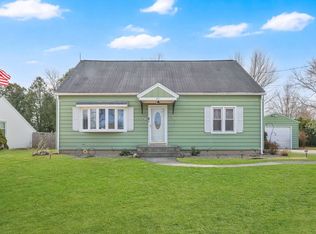 47 Ravenwood St, Springfield, MA 01119