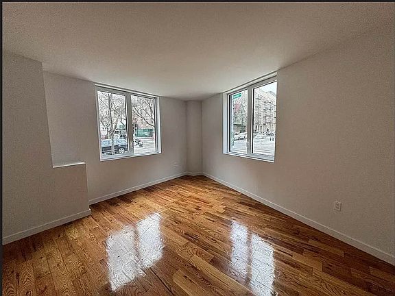 4th image of 461 Convent Ave #1R