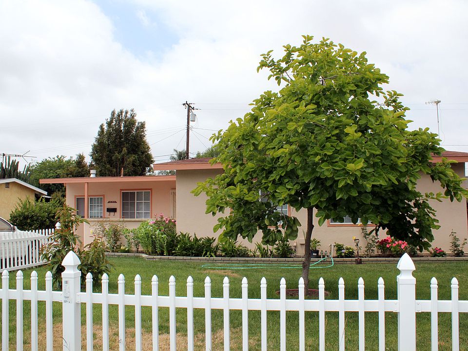 2nd image of 12271 Fallingleaf St