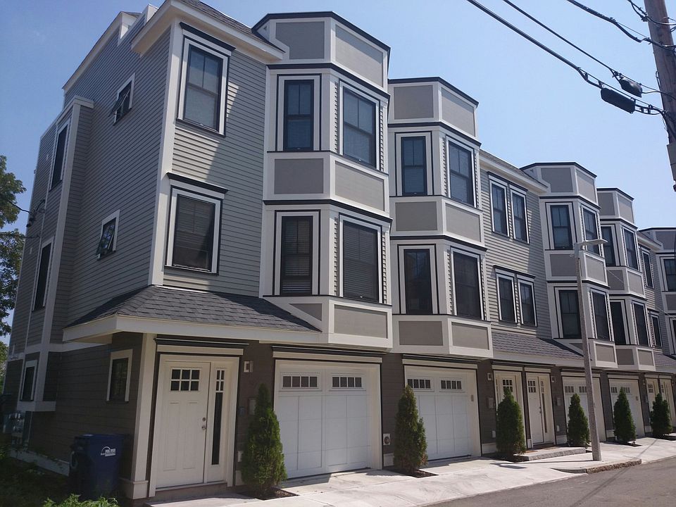 2nd image of 90 Bolton St