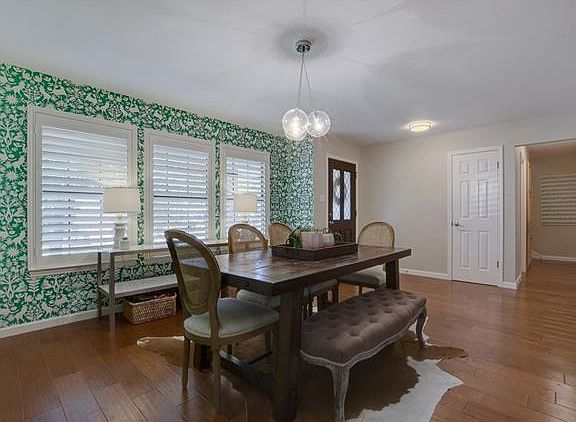 5th image of 9805 Grand Oak Dr