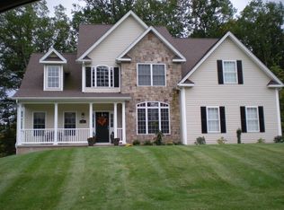 21 Holland View Dr, Southington, CT 06489