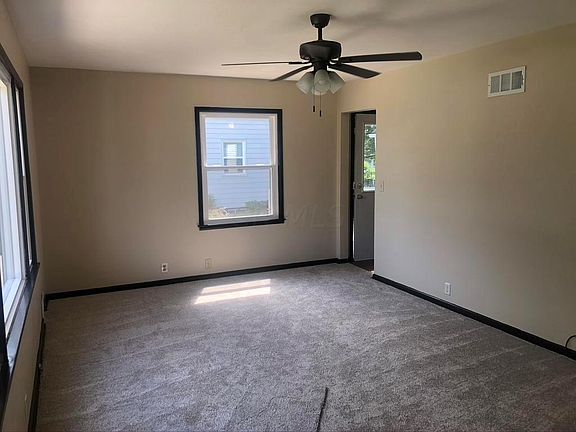 4th image of 179 Bachmann Ave