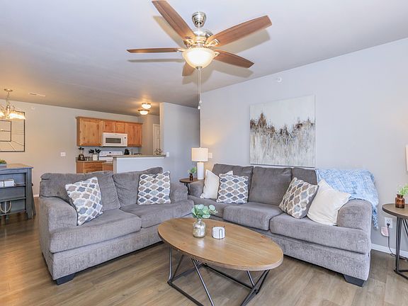 Orchard Park Apartments Living