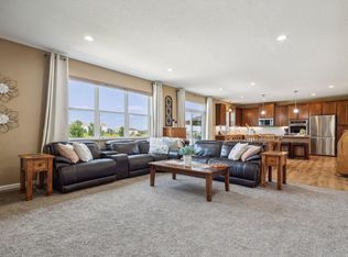 4641 Copper Ridge Dr, Woodbury, MN 55129